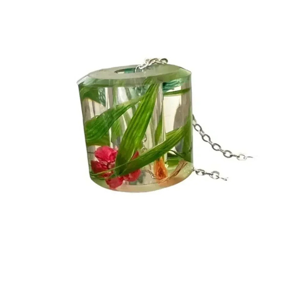 Handcrafted Red Rose Resin‎ Necklace With Silver Chain - Picture 1 of 7